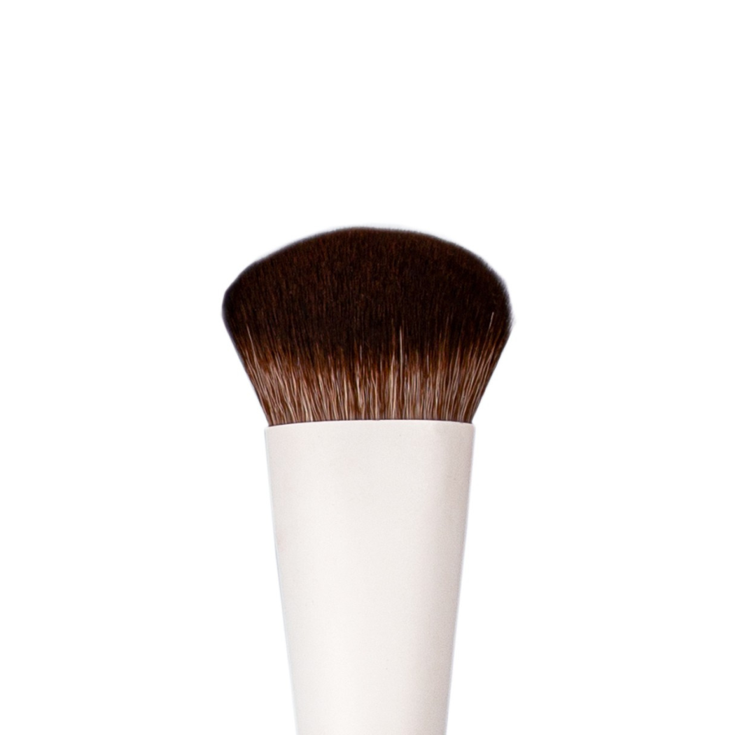 Pennello per fard e illuminante IBRA Makeup F06